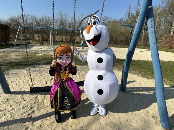 Live-Puppentheater: Annas und Elsas magische Ostern