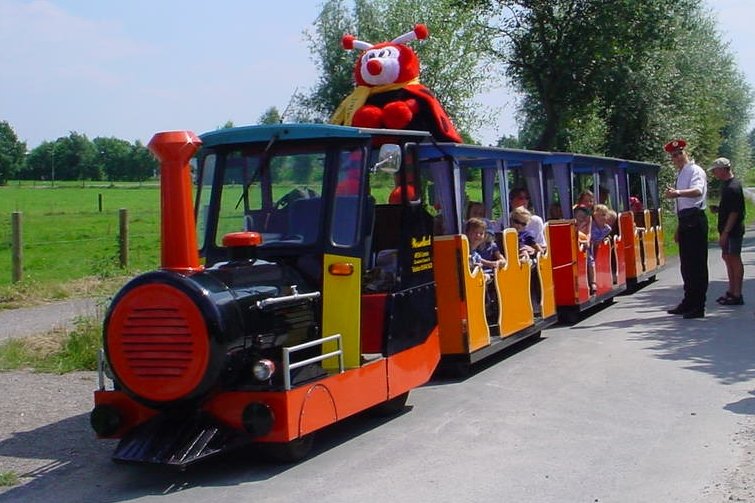 Der Bummelzug Rieti-Express im Gartenschaupark